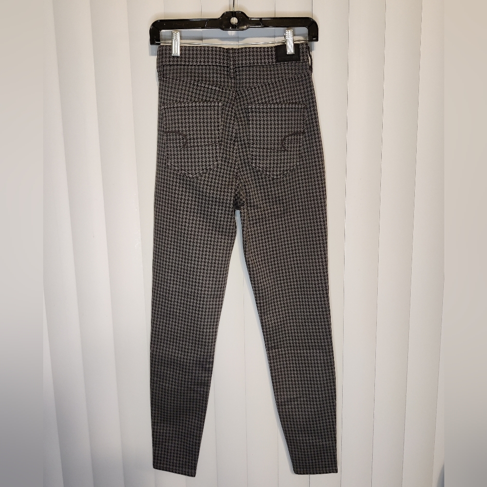 American Eagle Grey & Black Curvy Super High Rise Jegging size 2 - Picture 2 of 5